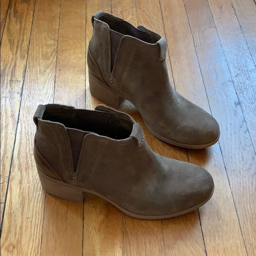 Suede Clarks Block Heel Bootie